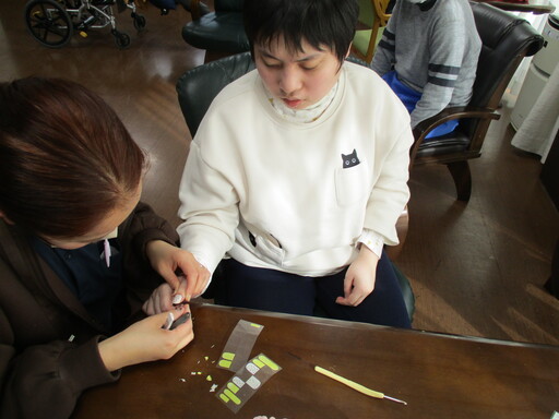 ネイル体験 しずくいろ 【生活介護】