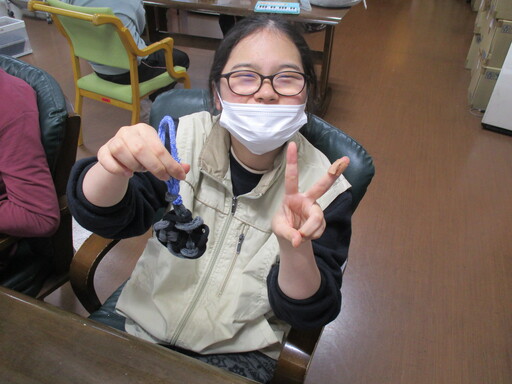 創作活動　指編み 【生活介護】