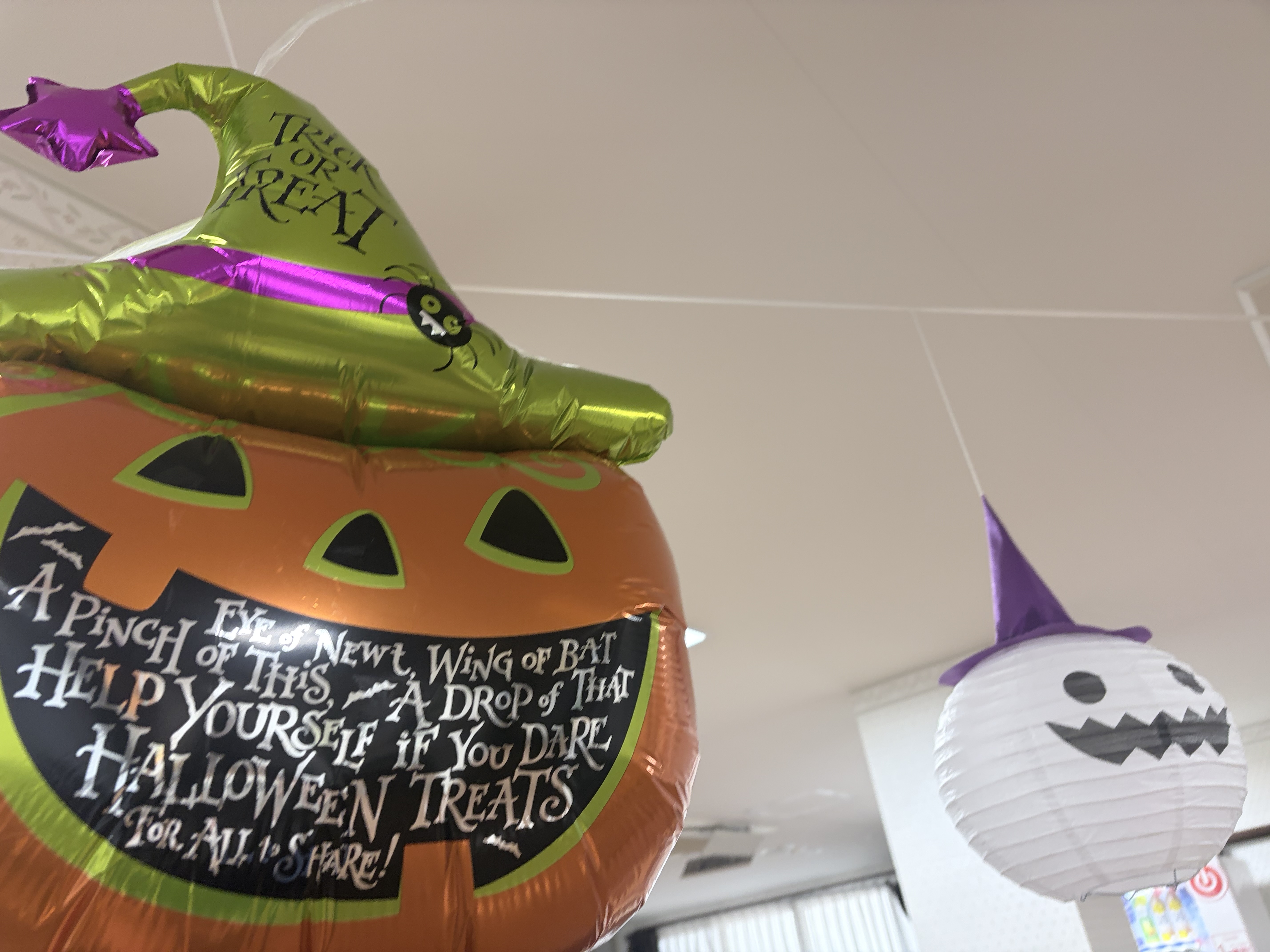 ハロウィンに向けて準備中です🎃